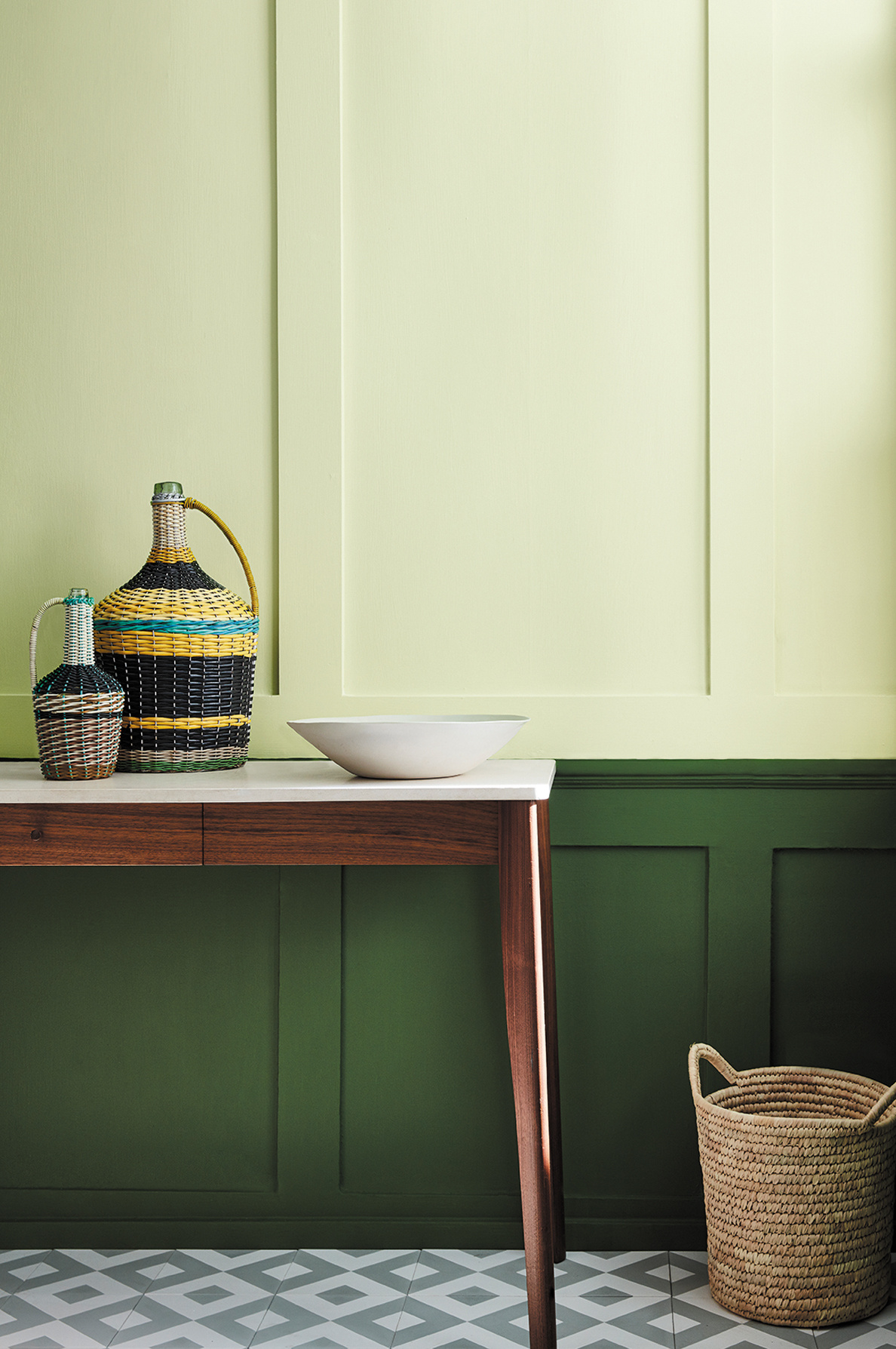 Pale green paint top