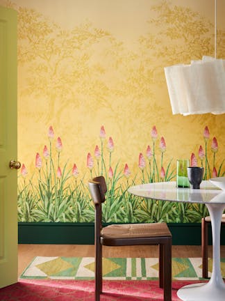 Upper Brook Street – Soleil, Door: Pale Lime, Skirting: Puck
